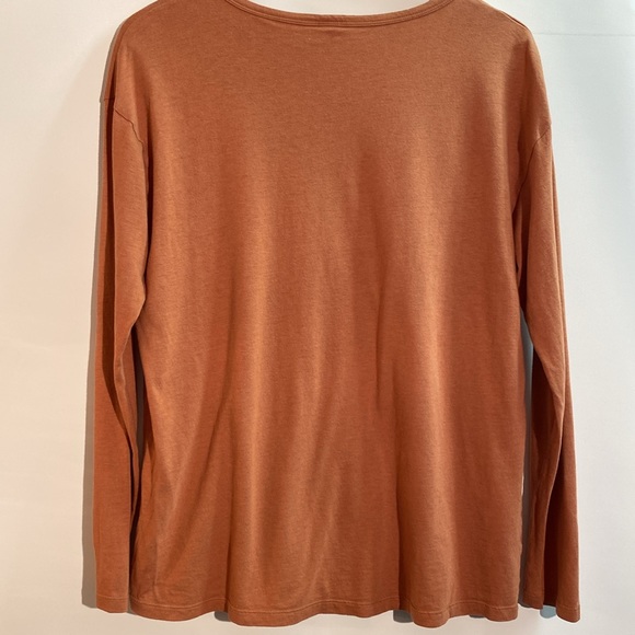 Old Navy - Maternity double layer top. Size M - Picture 2 of 11